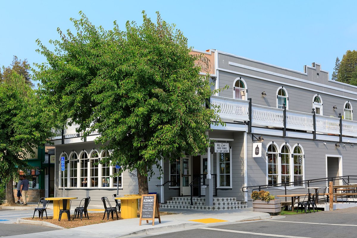 Altamont General Store